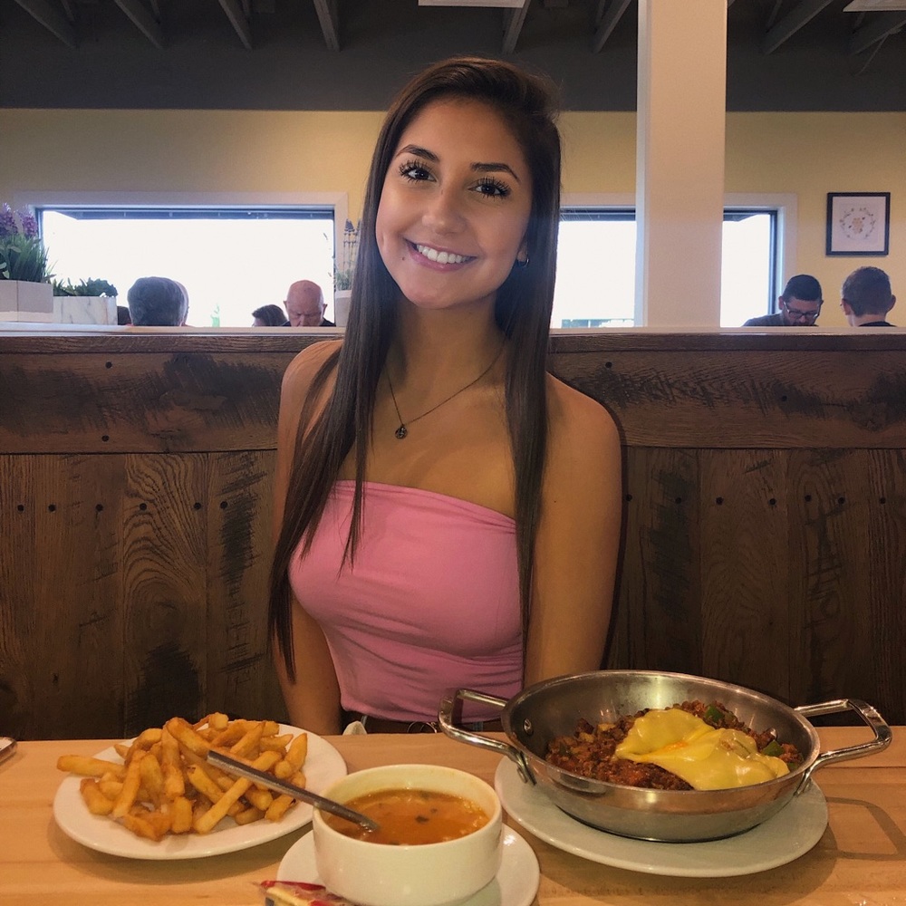 Meet your Posher, Hailey